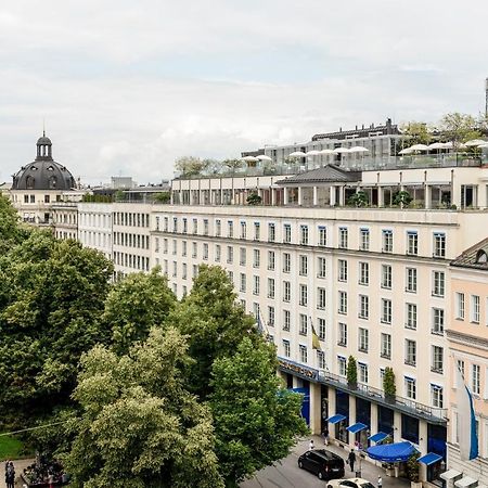 Hotel Bayerischer Hof Monachium Zewnętrze zdjęcie Residential buildings in the quarter