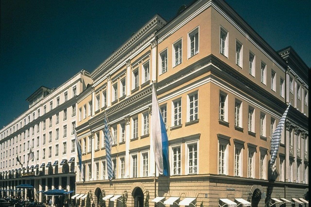 Hotel Bayerischer Hof Monachium Zewnętrze zdjęcie The Grand Hotel