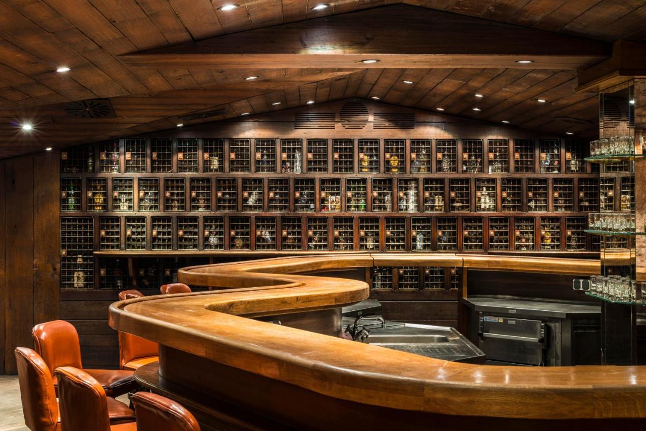 Hotel Bayerischer Hof Monachium Zewnętrze zdjęcie The bar at the 2010 Sundance Film Festival